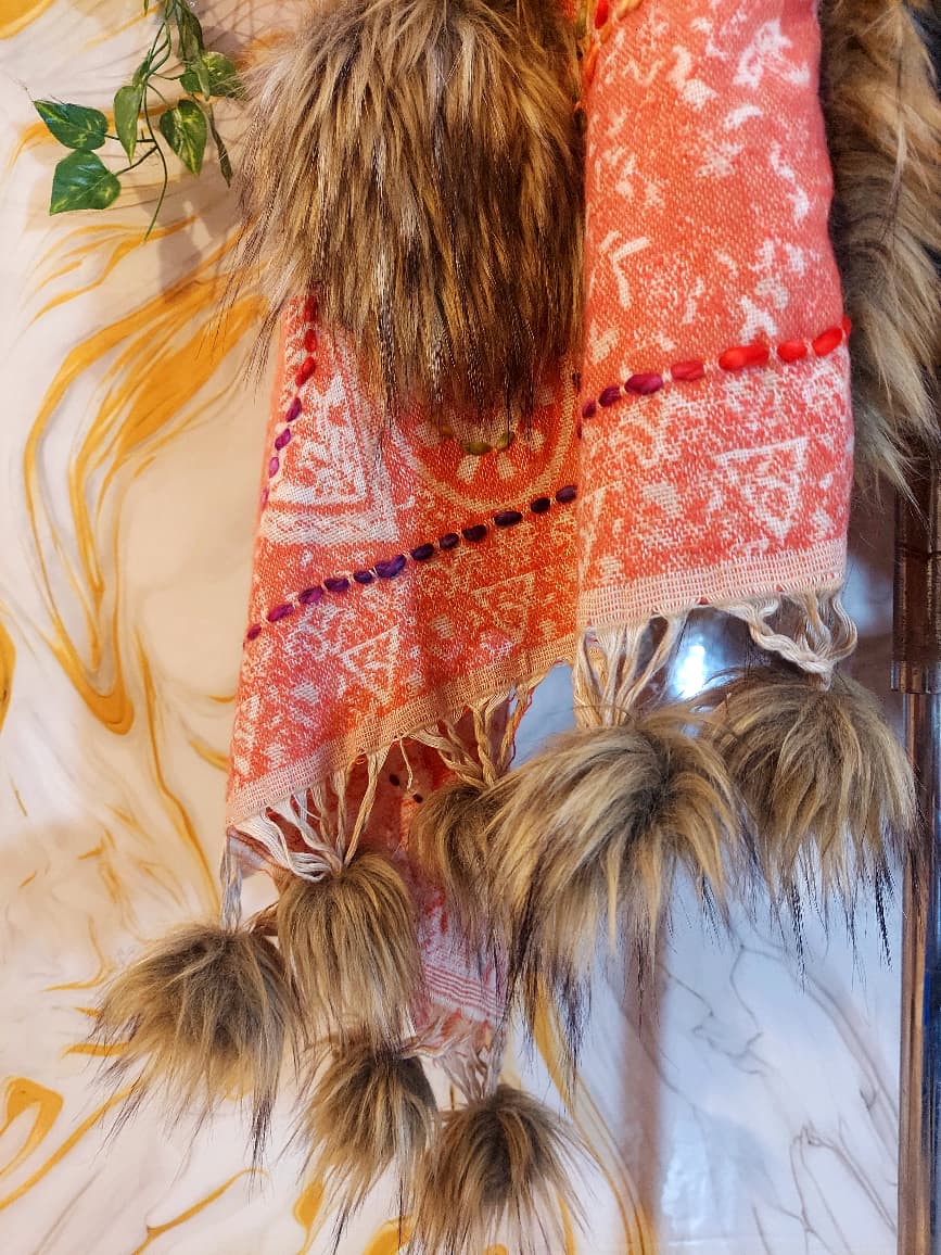 Kashmiri Wool Capes: Paisley Design, Faux Fur Trim, Bohemian Style, Winter Poncho