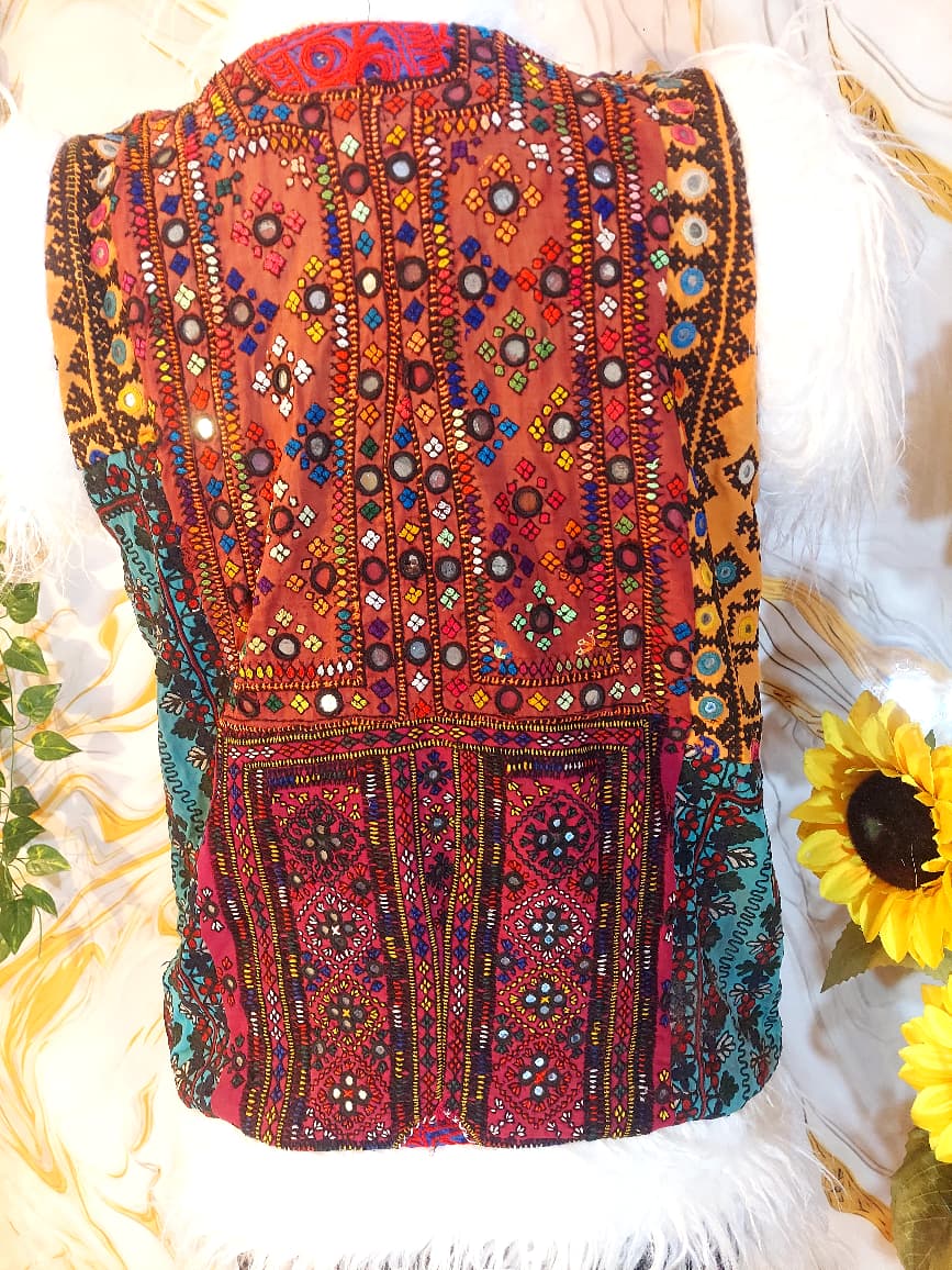 Vintage Banjara Vest: Embroidered Patchwork Afghan Jacket with Faux Fur