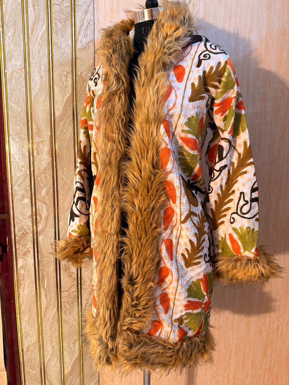 Vintage Kantha Suzani Fur Hoodie Coat, kantha Hoodie jacket, kantha Jacket, Vintage kantha Coat, Festival Coat,