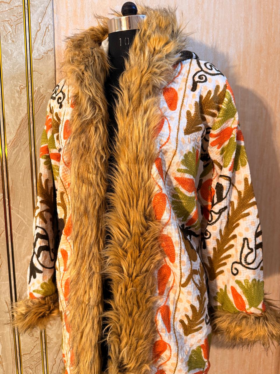 Vintage Kantha Suzani Fur Hoodie Coat, kantha Hoodie jacket, kantha Jacket, Vintage kantha Coat, Festival Coat,