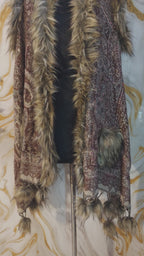 Kashmiri Wool Capes: Paisley Design, Faux Fur Trim, Bohemian Style, Winter Poncho